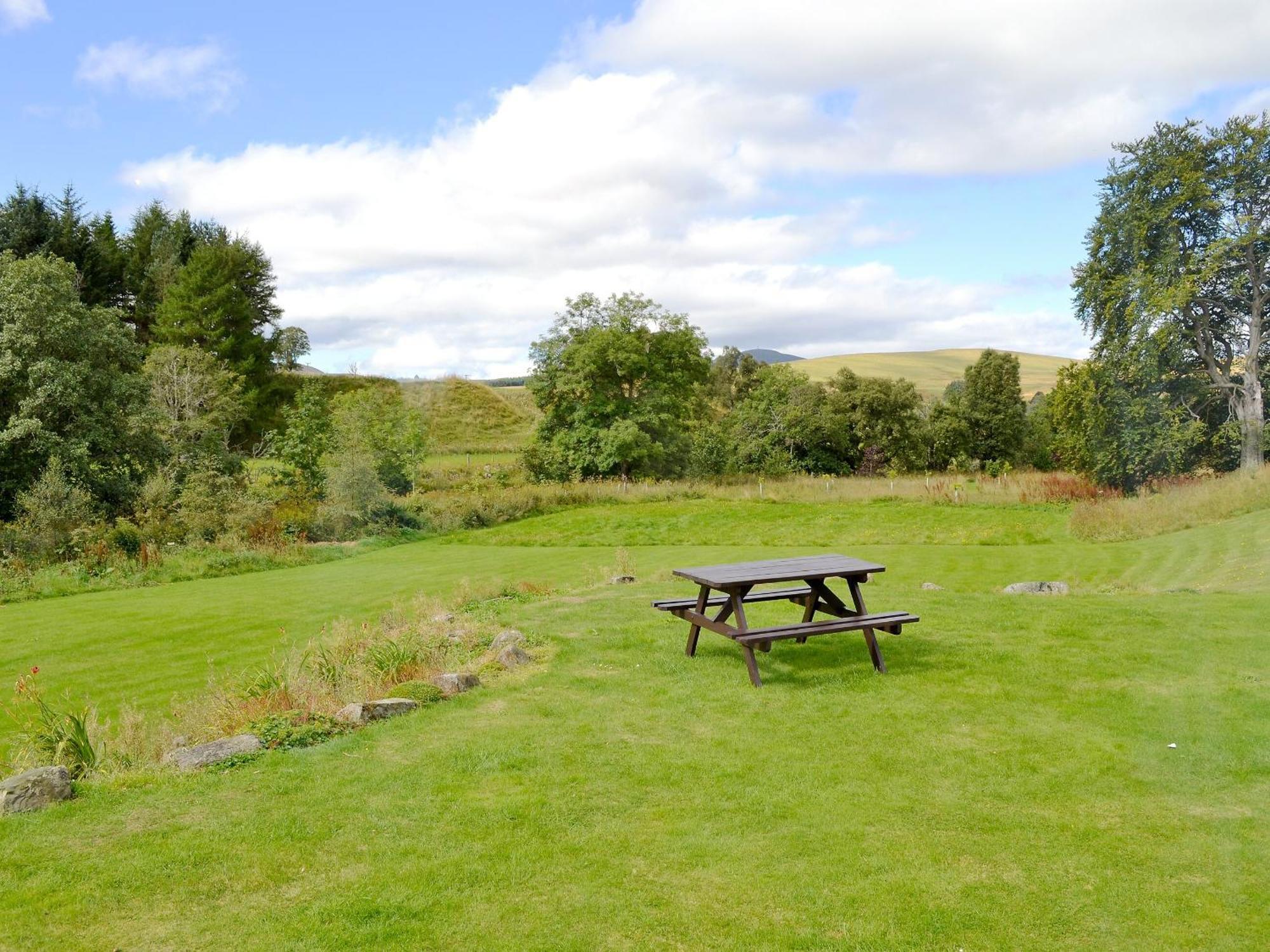 Larch Cottage - S4428 Kirkton of Glenisla Екстериор снимка